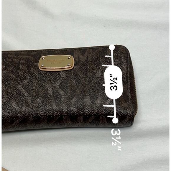 Michael Kors Jet Set Zip Pebble Leather Signature Print Cell Phone Wristlet - Picture 9 of 9